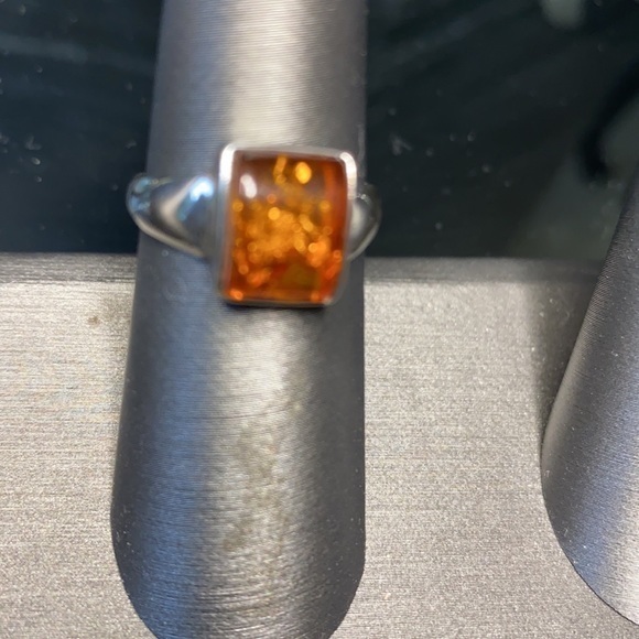 Ladies Sterling Silver Ring with Amber Stone - Picture 6 of 14
